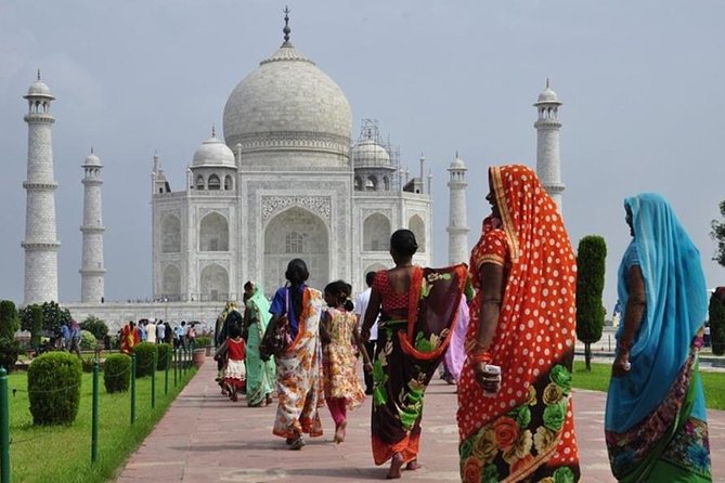1-Day Trip to The Taj Mahal, Agra from Delhi by Super-fast Train - Lunch at Priya Restaurant