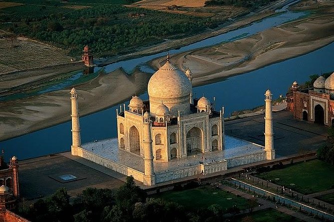 1-Day Trip to The Taj Mahal, Agra from Delhi by Super-fast Train - How private is the experience?