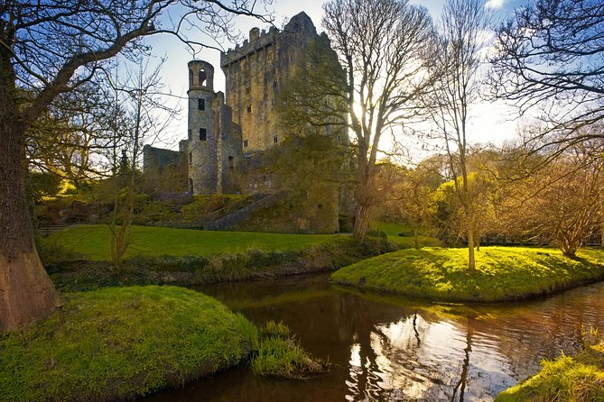 2-Day Cork, Blarney Castle and Ring of Kerry Rail Trip from Dublin - Your Killarney night: useful, social, and not always uniform
