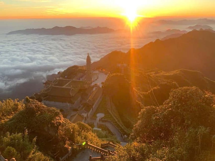 2 Day Sapa-Bac Ha Market: Night Train& Homestay-Bus Ha Giang - Lao Chai to Ta Van beneath Fansipan