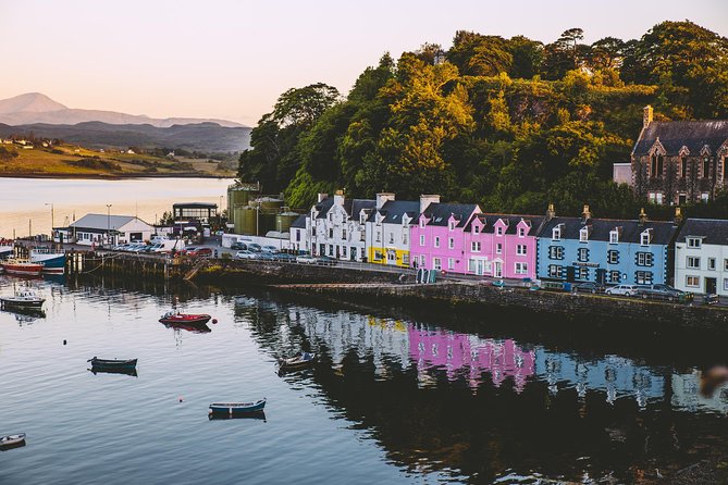 3-Day Isle of Skye, 'Hogwarts Express' Train and Highlands Tour - Day three: Eilean Donan, rewilding, and Loch Ness