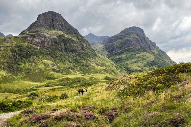 4-Day Isle of Skye & Jacobite Steam Train (train ride included) - Day two, Loch Ness and the castle at Eilean Donan