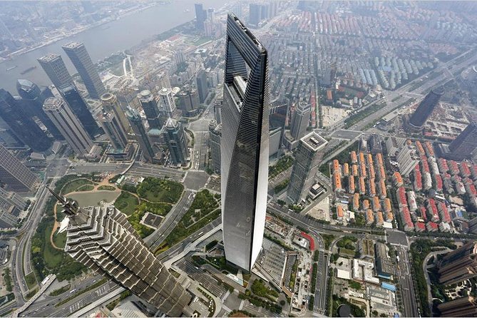 4-Hour Private Shanghai Modern Impression Tour with Tower and Maglev Train Ride - Why this tour works for a first look at Pudong