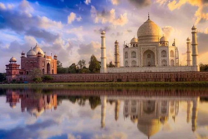 5 Day Golden Triangle with Train Experience-Taj Mahal Sunrise/Set - Day Three: The Taj Mahal before breakfast