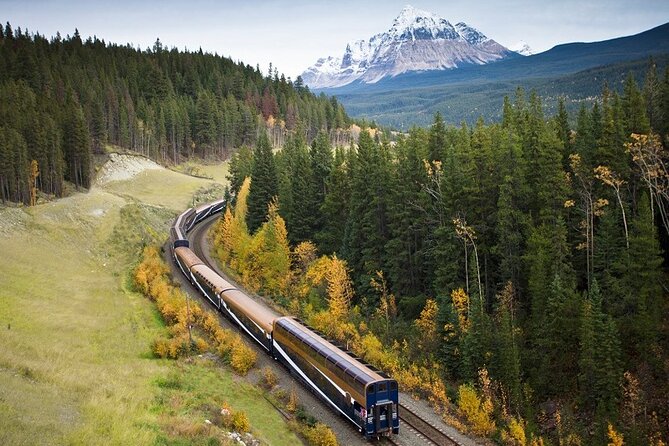 5-Day Rocky Mountaineer Train Tour, From Vancouver to Rockies - Lake Louise, Moraine Lake, and Yoho on day four