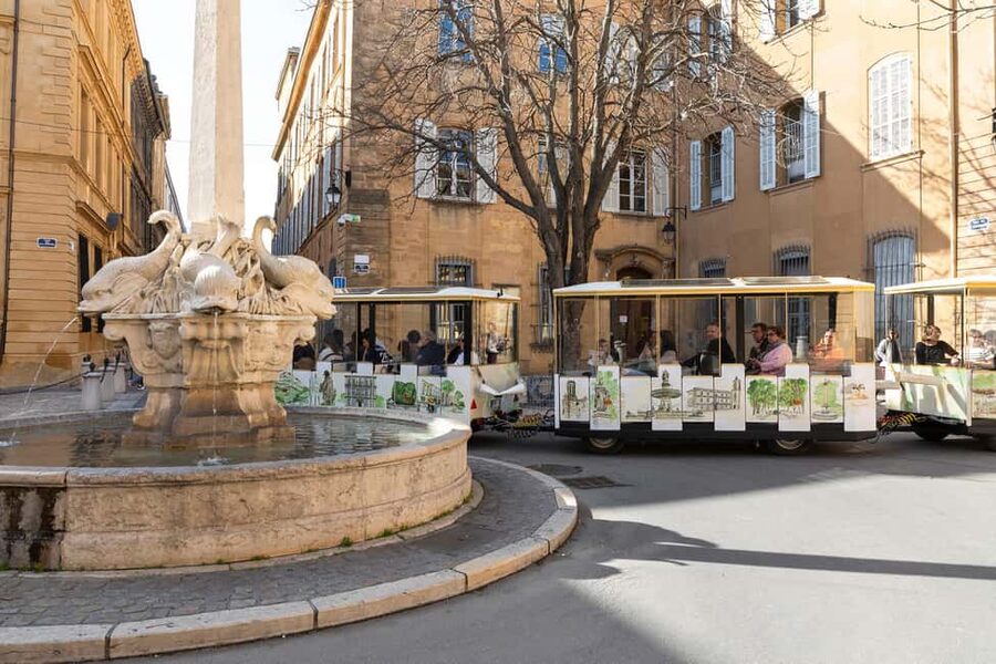 Aix-en-Provence by Electric Tourist Train – City Center Circuit - Who should book this city circuit?