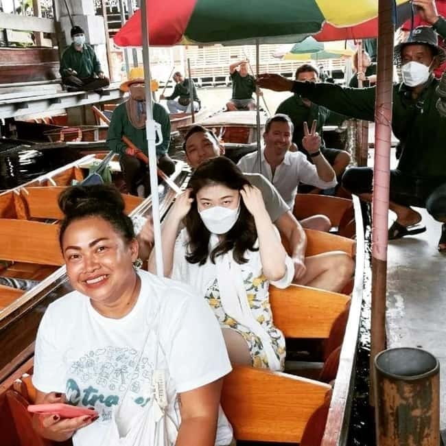 All-in-One Market Experience: Railway & Floating Wonders - What the guide adds to the day