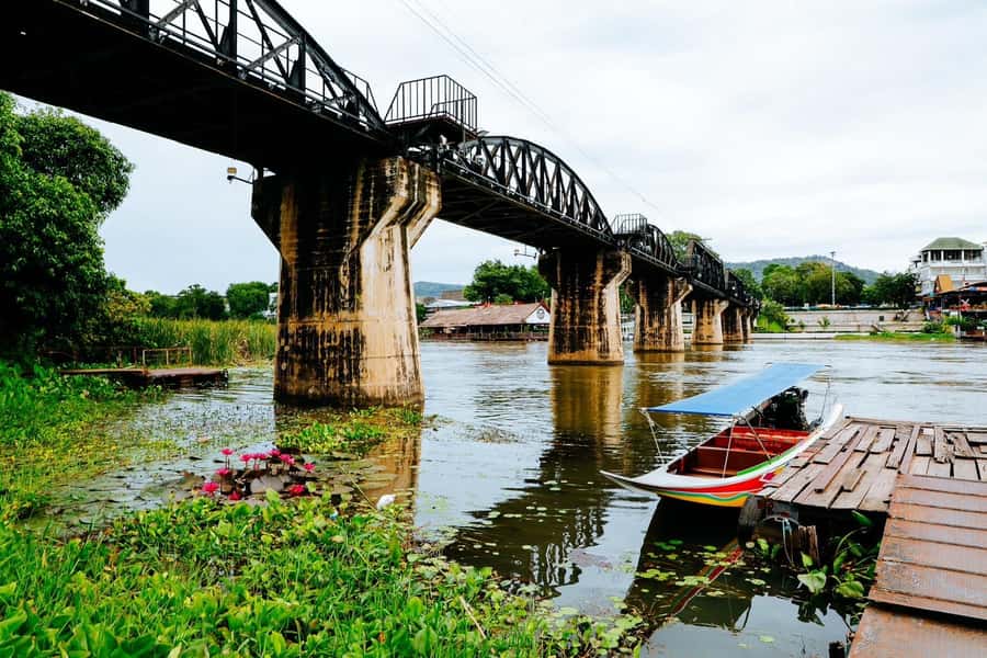 Bangkok: Floating Market, River Kwai, Railway Tour w/ Lunch - The long road from Bangkok to the canals