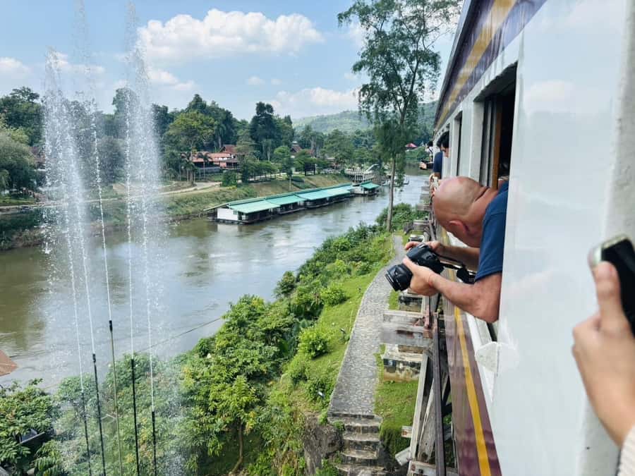 Bangkok: Floating Market, River Kwai, Railway Tour w/ Lunch - Damnoen Saduak Floating Market and the extra 150-baht boat