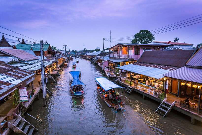 Bangkok: Maeklong Railway & Amphawa Floating Market Day Trip - Transport, timing, and group size