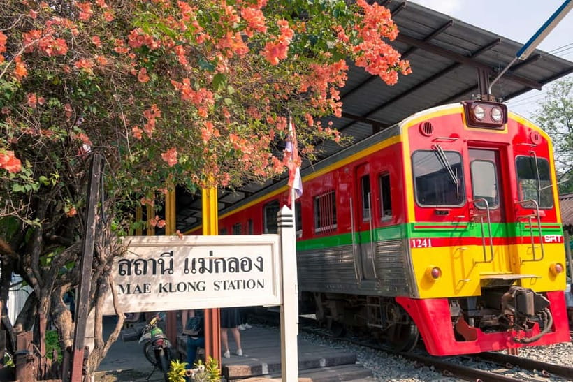 Bangkok: Railway, Floating Market & Chao Phraya Cruise Tour - The return to Bangkok and the change of pace