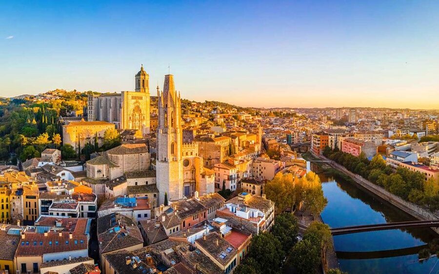 Barcelona: Girona Private Guided Tour by High-Speed Train - Key points to know before you book