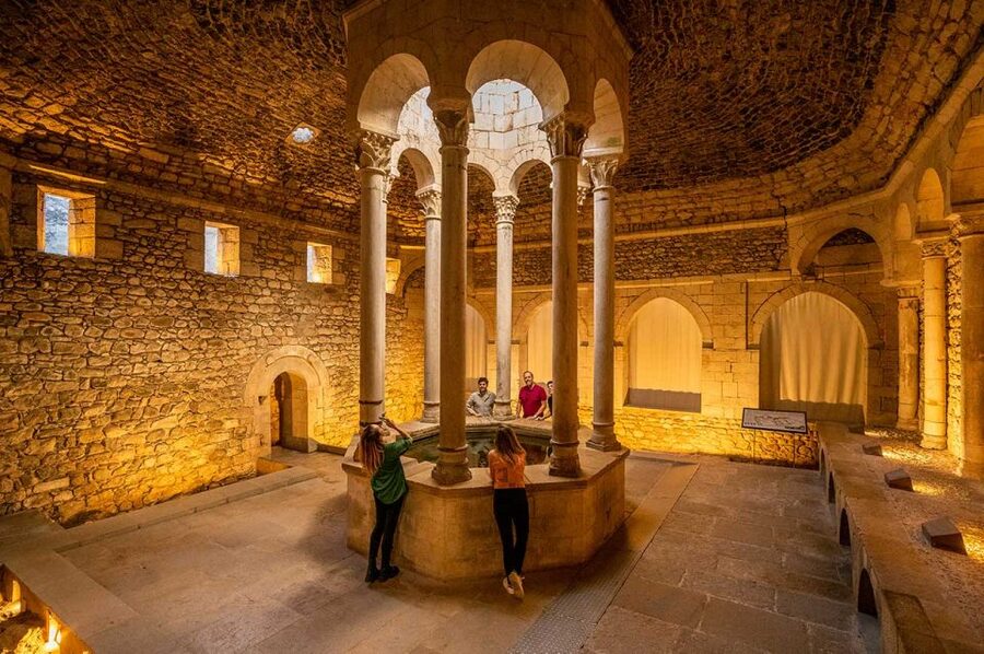Barcelona: Girona Private Guided Tour by High-Speed Train - Arab Baths and the Sunday replacement