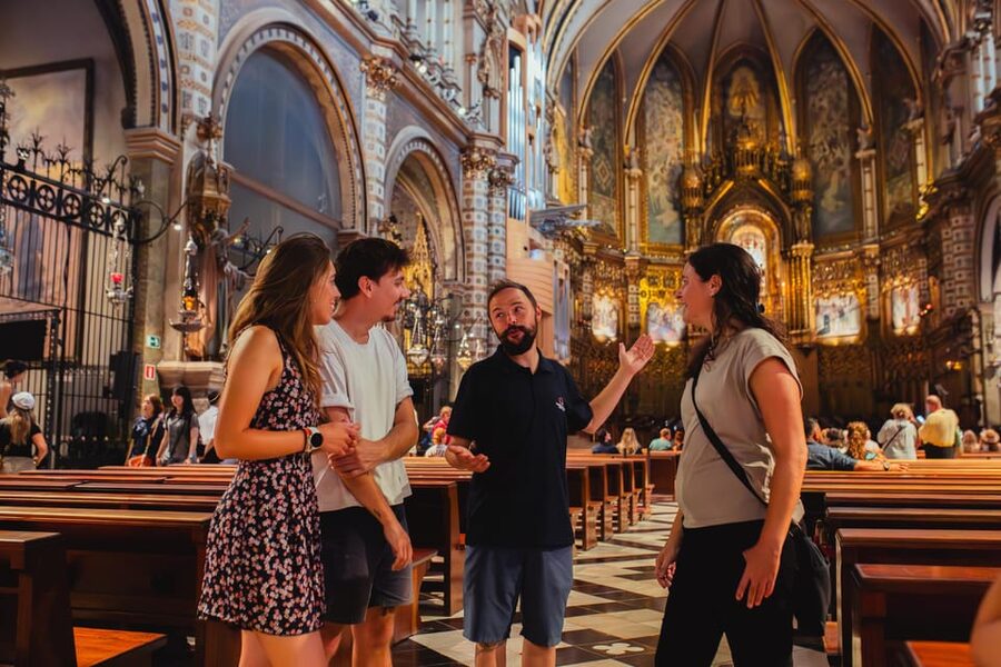 Barcelona: Montserrat with Winery, Lunch, and Train Options - Reaching the monastery by cogwheel train