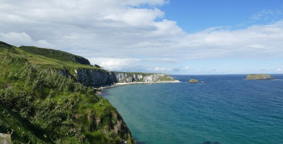 Belfast & Giant's Causeway: 2-Day Rail Tour from Dublin - Key points at a glance