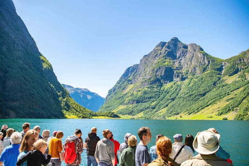 Bergen: Flam Railway, Viking Village Tour with Fjord Cruise - Stegastein gives you the high view