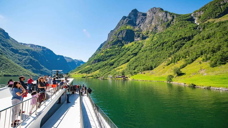 Bergen: Flam Railway, Viking Village Tour with Fjord Cruise - Gudvangen and the return through Voss