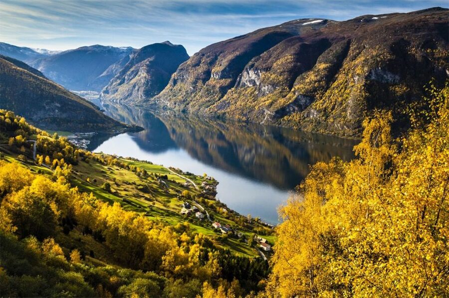Bergen: Private Day Tour, Nærøyfjord Cruise and Flåm Railway - Key points at a glance