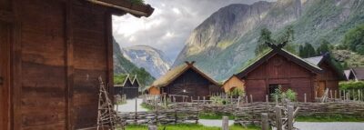 Bergen to Oslo: Private Nærøyfjord Cruise and Flåm Railway