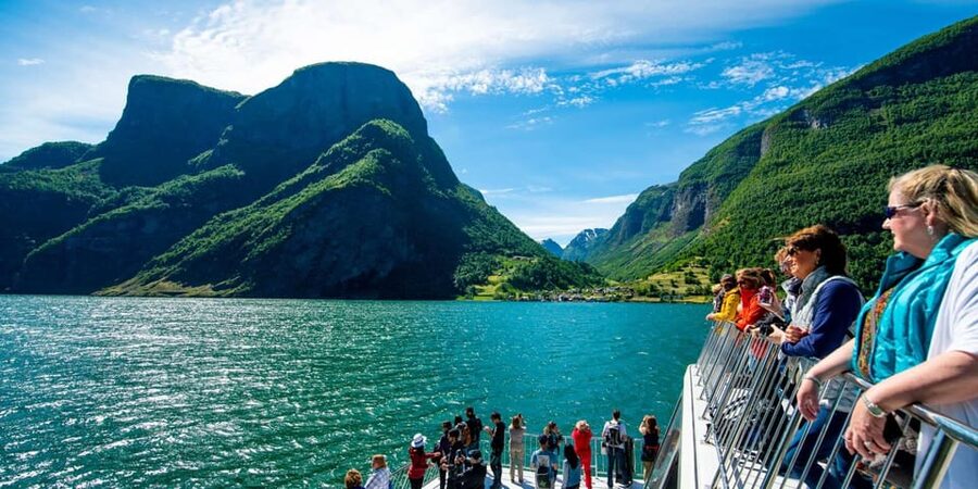 Bergen: Viking Village, Nærøyfjorden Cruise and Flåm Railway - The Flåm Railway makes the return memorable