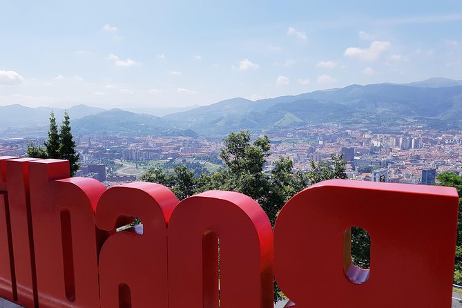 Bilbao Tour + Artxanda Funicular in Spanish - Timing, group size, and practical details