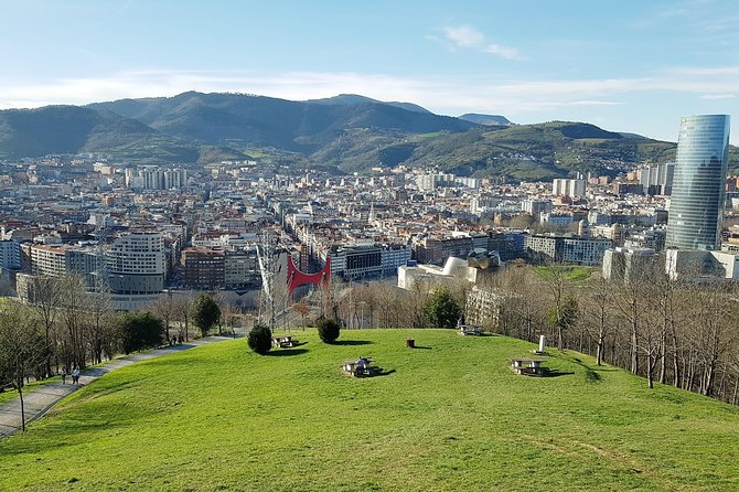 Bilbao Tour + Artxanda Funicular in Spanish - The three-and-a-half-minute ride to Artxanda