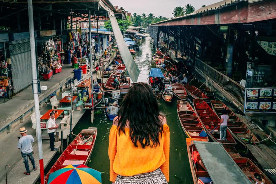BKK: Ayutthaya, Maeklong Railway, Damnoen Saduak Floating - Longtail boats and the busy canal at Damnoen Saduak