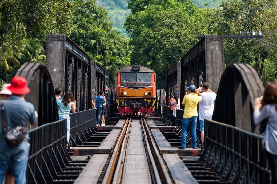 BKK : Private Tour River Kwai Bridge & Train to Krasae Cave - What the private format really gives you