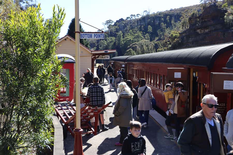 Blue Mountains: Zig Zag Railway Heritage Train Ride - The run toward Bottom Points