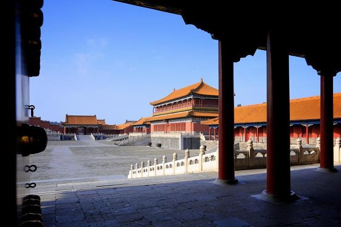 Bullet Train Private Tour: Beijing Tiananmen Square, Forbidden City & Great Wall - Local lunch before the Great Wall
