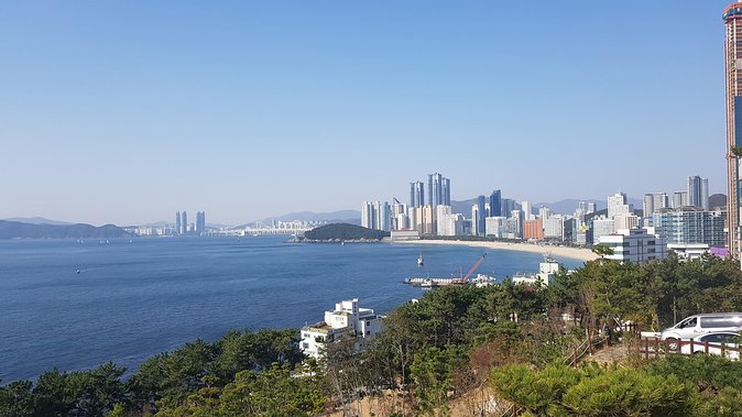 Busan city tour from Seoul by KTX bullet train - Haedong Yonggungsa: a temple beside the sea