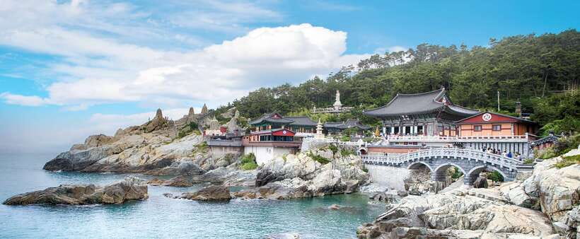 Busan: Full-Day City Tour with Taejongdae, Gamcheon & More - Gamcheon Culture Village in 70 minutes