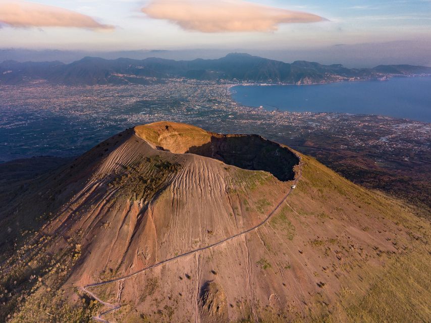 Campania Express Train Pompeii Tour with Vesuvius or Winery - Key points at a glance