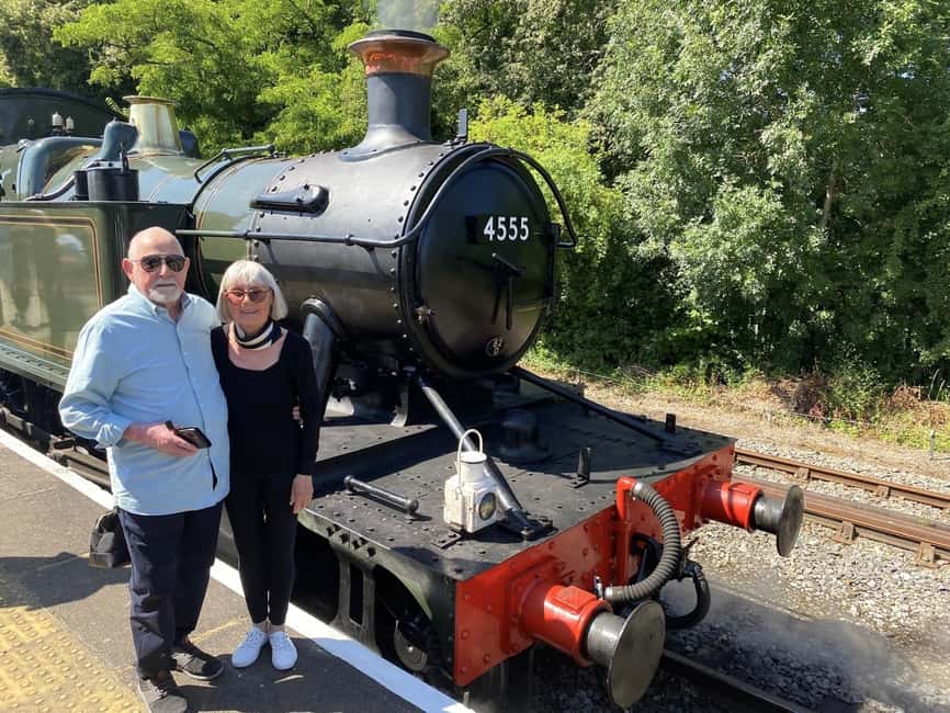 Chinnor: Chiltern Hills Steam Train Ride - Watching the Chiltern countryside roll past