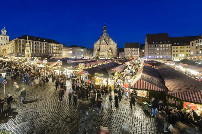 City tour through Nuremberg with the little train - Christmas tour - What the Nuremberg Christmas train actually covers