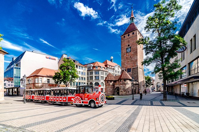 City tour through Nuremberg with the little train - Christmas tour - Winter comfort inside the little train