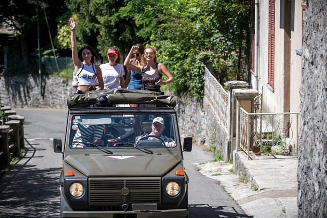 Como-Brunate Jeep Sightseeing Tour & Funicular Rail SKIP THE LINE - Liberty villas and the Pissarottino viewpoint
