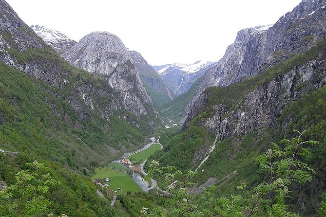 Cruise Special: Private Trip To Canyons And Waterfalls With Flåm Railway - What the private format is worth at $907.03