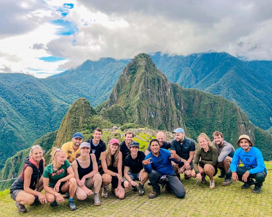 Cusco: 4-Day Lares Trek to Machu Picchu with Panoramic Train - What the $690 price really covers
