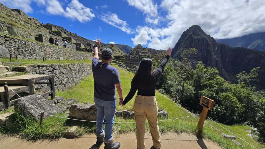 Cusco: Machu Picchu Day Trip with Train + Entrance ticket - Inside Machu Picchu for about two hours