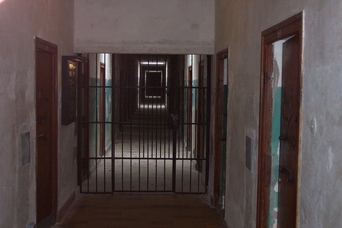 Dachau Concentration Camp Memorial Tour with Train from Munich - Why Dachau needs more than a quick visit