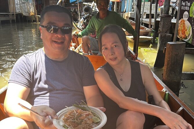 Damnoen Saduak Floating Market & Maeklong Railway From Bangkok - What this Bangkok day trip actually offers