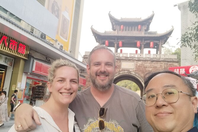 Day Tour to Shenzhen from Hong Kong by High Speed Bullet Train - Dongmen Pedestrian Street and the old commercial center