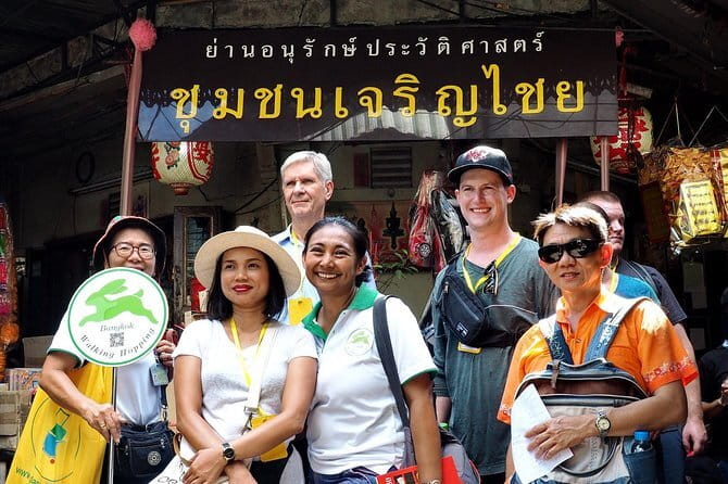 Day Trip to Bangkok Floating Market & Maeklong Railway - The Buffalo Café stop and its albino buffalo