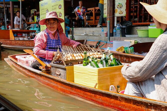 Day Trip to Bangkok Floating Market & Maeklong Railway - The 7:30 a.m. departure is worth choosing