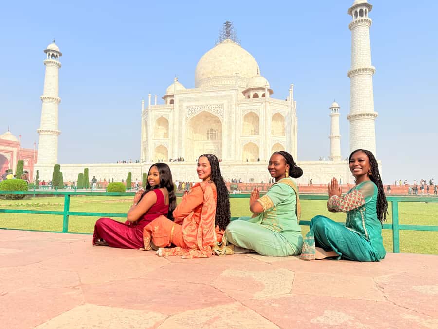 Delhi: Taj Mahal & Agra Tour by Gatimaan Express Train - Why the Gatimaan Express makes this trip practical