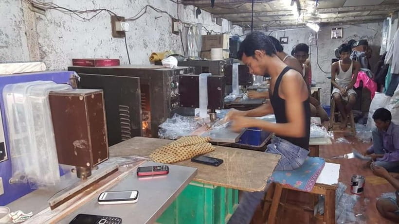 Dhobi Ghat Laundry and Dharavi Slum Tour with Local Train - Five useful things to know before you go