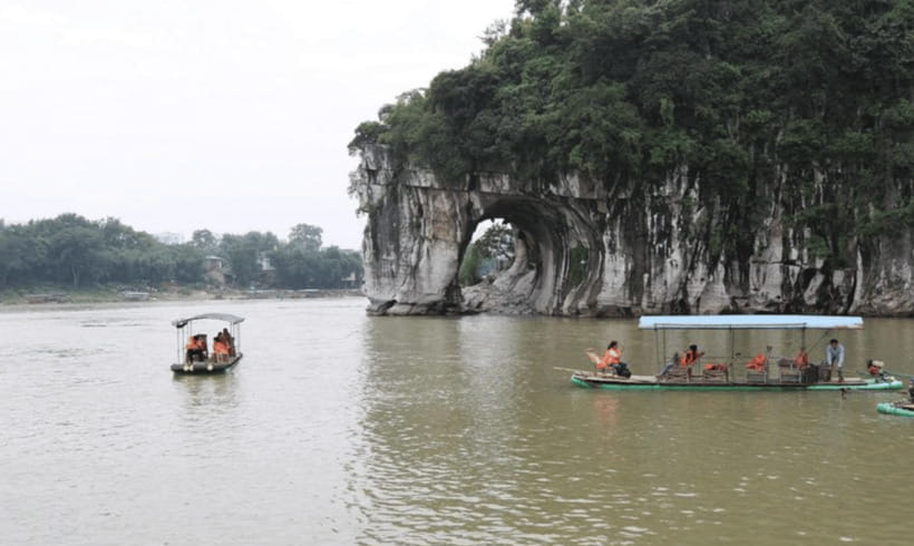 Discover Guilin's Gems:Guangzhou-Bullet Train Highlight Tour - Two Rivers, Four Lakes, and Lunch on the Water
