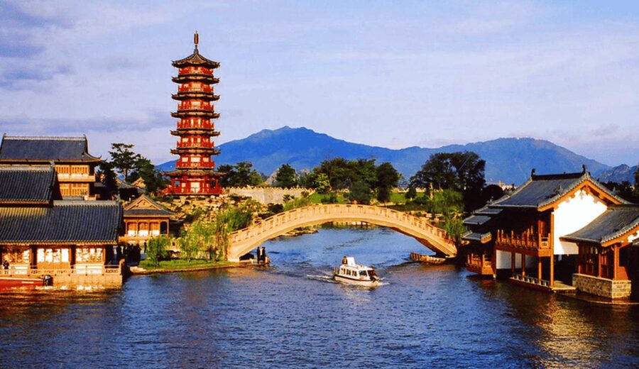 Discover Guilin's Gems:Guangzhou-Bullet Train Highlight Tour - Is $299 Per Person a Fair Price?