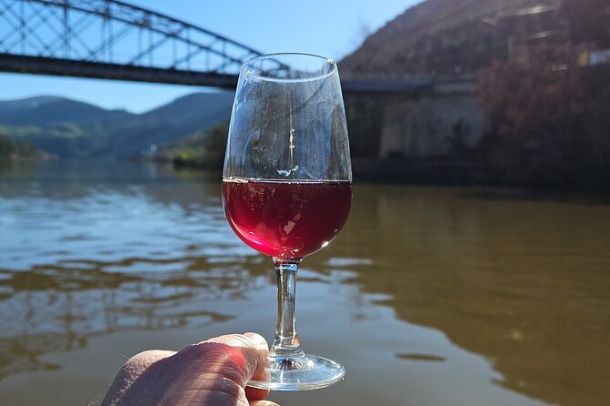 Douro Valley Tour with Train and Vinho Verde - Why this Douro day is worth your time